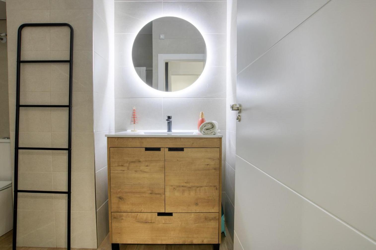 Apartamento Lokys Centro Ciudad, Parking Privado Gratuito Murcia Kültér fotó
